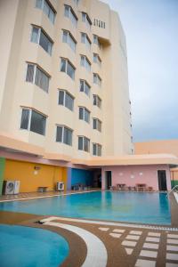 Bazén v ubytování Phayao Gateway Hotel nebo v jeho okolí