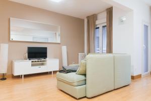 Et tv og/eller underholdning på Apartamento en Amara con garaje, Donostia-San Sebastián- Isabel II