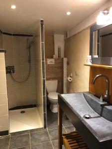 Vannituba majutusasutuses Gîte Mas La Tabatière