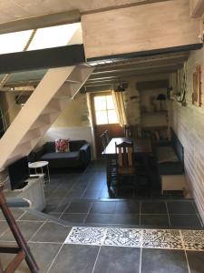 Istumisnurk majutusasutuses Gîte Mas La Tabatière
