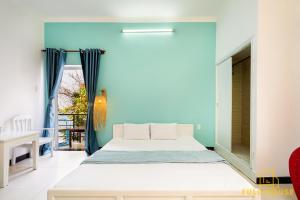 Un pat sau paturi într-o cameră la Cho thuê VIlla nguyên căn 50 Pax +37 fotografii