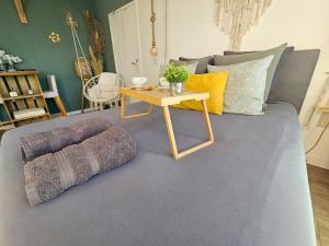 Część wypoczynkowa w obiekcie 107 Paisible et unique avec terrasse sur vue piscine