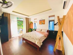 Postel nebo postele na pokoji v ubytování Laoxao Lakeview Homestay