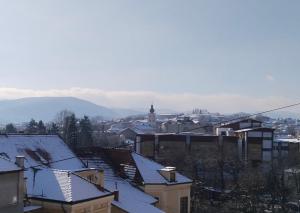 Nespecifikovaný výhled na hory nebo výhled na hory při pohledu z apartmánu