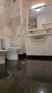 Ένα μπάνιο στο Penthouse Star -Bulevard +9 φωτογραφίες