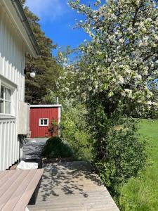 Zahrada ubytování 19th-century cottage on the Swedish West Coast