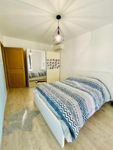 Кровать или кровати в номере Avignon, mas 10 pers, climatisation et SPA