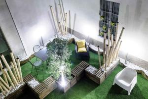 Ruang duduk di ComoLoft
