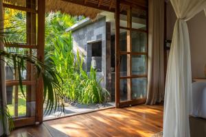 Kebun di luar Lempuyang Boutique Hotel