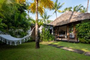 Kebun di luar Lempuyang Boutique Hotel