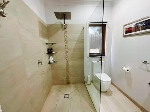 Ένα μπάνιο στο Lima Lodge +13 φωτογραφίες