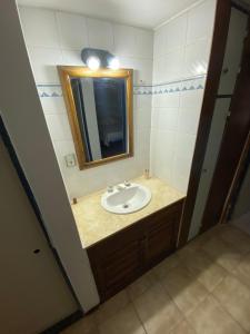 Phòng tắm tại Luminoso Dpto bien ubicado- Mendoza