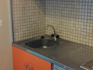 Η κουζίνα ή μικρή κουζίνα στο Appartement Les Adrets-Prapoutel, 1 pièce, 4 personnes - FR-1-771-72