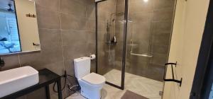 Un baño de Gopeng Riverstones Rainforest Retreat