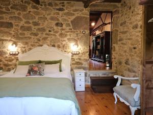 Postel nebo postele na pokoji v ubytování A Casa dos Avós - Vilariño - A Coruña + 37 fotografií