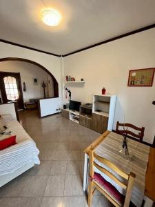 Postel nebo postele na pokoji v ubytování Appartamento alle porte d'Ivrea