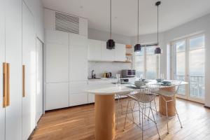 Gallery image of Le 360 - Appt vue panoramique sur Lyon in Sainte-Foy-lès-Lyon