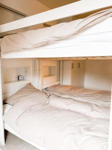Postel nebo postele na pokoji v ubytování Prins Karel