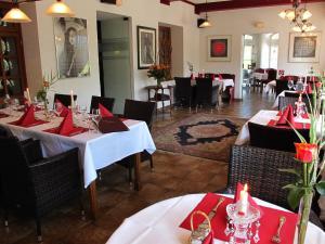 Restaurace v ubytování Seehotel Lönö