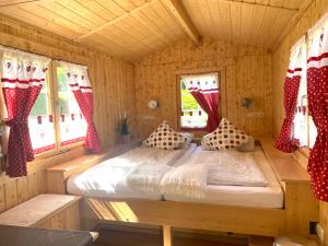 Postel nebo postele na pokoji v ubytování Annis- Romantikhäuschen + 6 fotografií