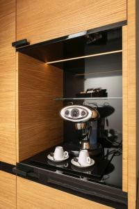 Coffee and tea making facilities at Hotel Abner's