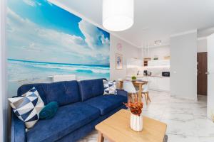 Η κουζίνα ή μικρή κουζίνα στο Apartament Błękitny z Basenem Letnim by HolidaySun