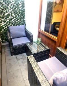 Posezení v ubytování a2bstays Fitzrovia Suite