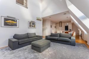Modern Penthouse Private Terrace Jacuzzi 1067 Budapest, 1 Teréz körút kép - 2