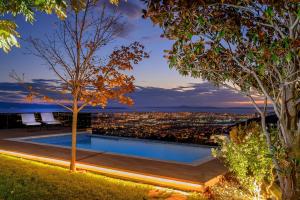 Fotografie z fotogalerie ubytování New ! Luxury villa Euphoria with heated infinity pool v destinaci Solin