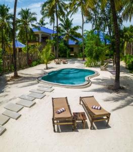 Tầm nhìn ra hồ bơi gần/tại RoRi Private Luxury Villas