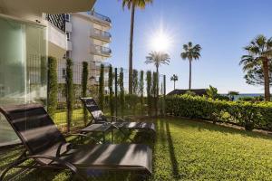 Imagen de la galería de 002 Relaxing 2 Bed Mi Capricho Frontline Beach Apt, Sea Views and Private Garden, en Mijas