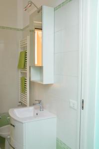 Kúpeľňa v ubytovaní Appartamento San Giulio