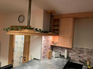Kuchyň nebo kuchyňský kout v ubytování Ferienwohnung An der Gaste + 15 fotografií
