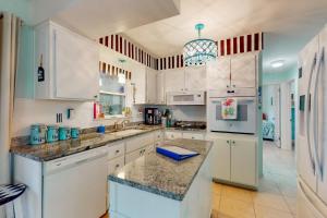 Gallery image of Beachy Bungalow in Cape Coral