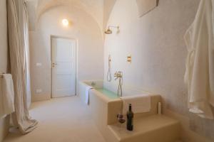 Koupelna v ubytování Palazzo Matteo + 37 fotografií