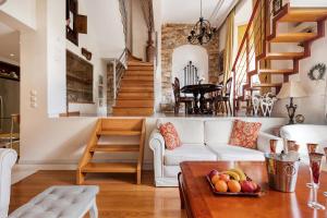 Posedenie v ubytovaní Artistic Villa Luxury