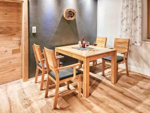 Fotografie z fotogalerie ubytování Appartements & Chalets Wiesenruh v destinaci Bichlbach