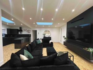 TV a/nebo společenská místnost v ubytování The Baglan Bungalow M4 Access in 1 min