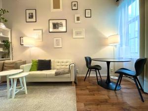 A seating area at H75 Apartments Kosice Centre