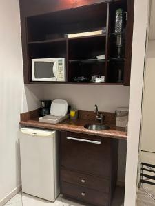 Dapur atau dapur kecil di Millenium Hotel Flat