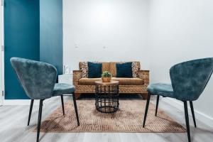 Ruang duduk di Atelier Skalo Boutique Hotel