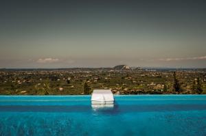 Gallery image of Violet Private Stone Villa in Lagópodhon