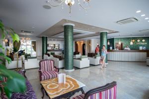 Zona de hol sau recepție la Hotel Miramar Sozopol