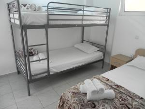 Postel nebo postele na pokoji v ubytování VILA APROAPE DE MARE/ LA CASTEL + 21 fotografií
