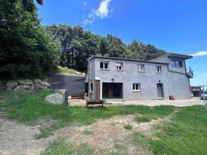 Το κτήριο όπου στεγάζεται  η βίλα