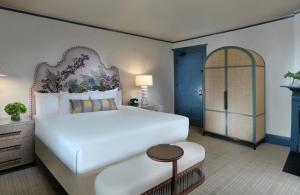 Tempat tidur dalam kamar di Jekyll Island Club Resort