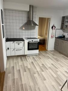 Kuchyň nebo kuchyňský kout v ubytování Villa på landet i Kulltorp