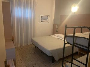 Photo de la galerie de l'établissement Hotel Veliero, à Rimini