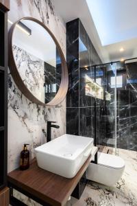 Ванная комната в Sunflower - Chic Loft in Tineretului