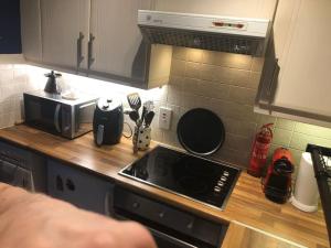 Dapur atau dapur kecil di Charming Pheonix Parkside Flat